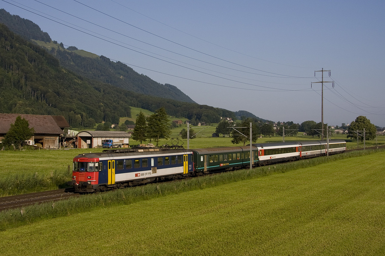 http://www.bahnbilder.ch/pictures/large/4155.jpg